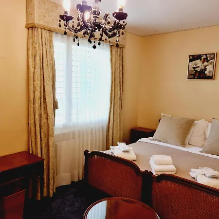 La Terrasse Lake View Apartment *