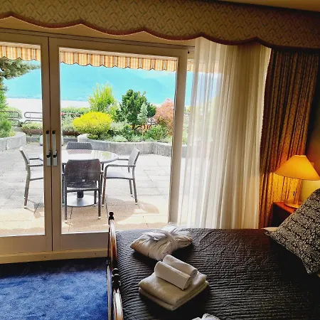 La Terrasse Lake View Apartment מונטרה
