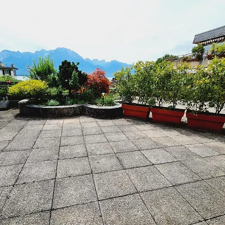 La Terrasse Lake View Apartment